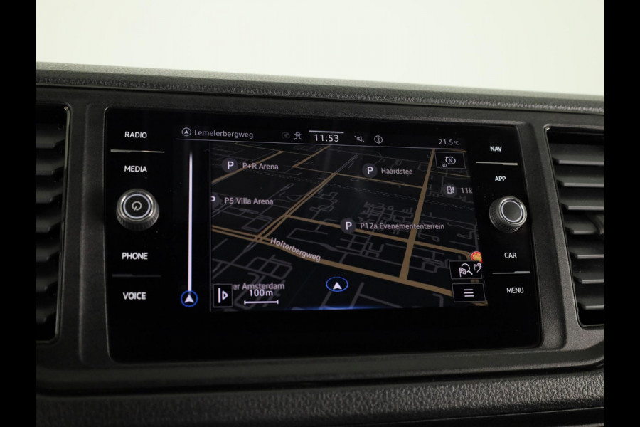 Volkswagen Crafter 35 2.0 TDI L3H3 Highline EURO VI 140 pk Automaat | Navigatie | Trekhaak | Parkeersensoren | Achteruitrijcamera | Cruise control |