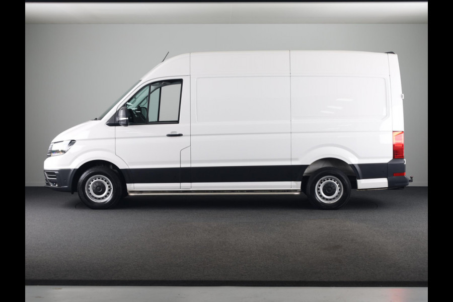 Volkswagen Crafter 35 2.0 TDI L3H3 Highline EURO VI 140 pk Automaat | Navigatie | Trekhaak | Parkeersensoren | Achteruitrijcamera | Cruise control |