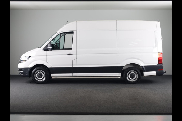 Volkswagen Crafter 35 2.0 TDI L3H3 Highline EURO VI 140 pk Automaat | Navigatie | Trekhaak | Parkeersensoren | Achteruitrijcamera | Cruise control |
