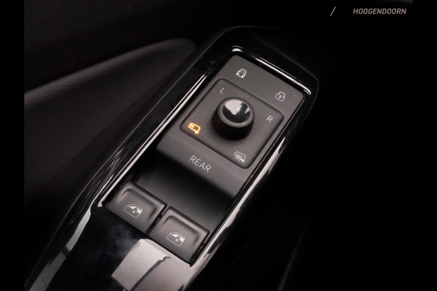 Volkswagen ID.4 Pro 77 kWh SOH 94% (ALCANTARA,STOELVERWARMING,APPLE CARPLAY,LED VERLICHTING,PARKEERSENSOREN,TREKHAAK,LM-VELGEN)