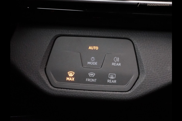 Volkswagen ID.4 Pro 77 kWh SOH 94% (ALCANTARA,STOELVERWARMING,APPLE CARPLAY,LED VERLICHTING,PARKEERSENSOREN,TREKHAAK,LM-VELGEN)