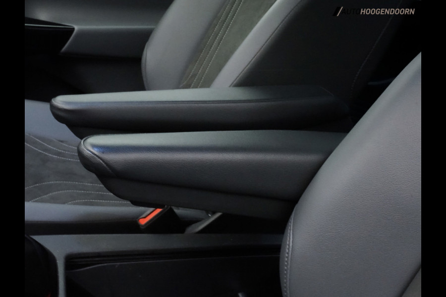 Volkswagen ID.4 Pro 77 kWh SOH 94% (ALCANTARA,STOELVERWARMING,APPLE CARPLAY,LED VERLICHTING,PARKEERSENSOREN,TREKHAAK,LM-VELGEN)