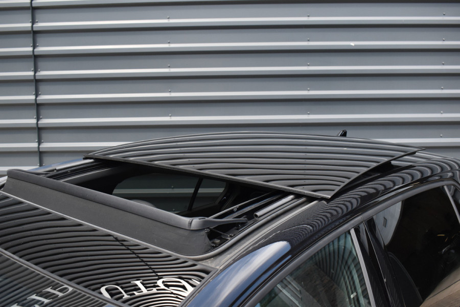 Volkswagen Golf 1.5 eTSI R-Line | Pano | Harman/Kardon | Matrix LED | ACC | Sfeerverlichting | Stuur + Stuurverwarming | Camera |