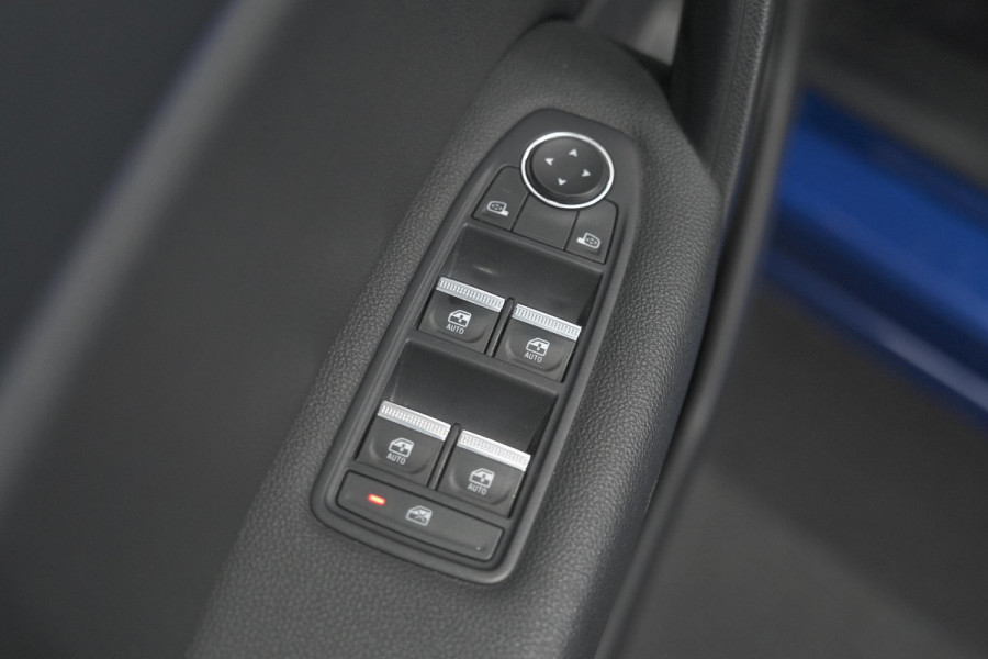 Renault Captur 1.6 E-Tech full hybrid 145 techno | Camera | Parkeersensoren | Climate control | Keyless