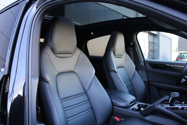 Porsche Cayenne Coupé 3.0 E-Hybrid | NAP | 360 | MEMORY | BOSE | ELEK TREKHAAK | SPORT CHRONO |