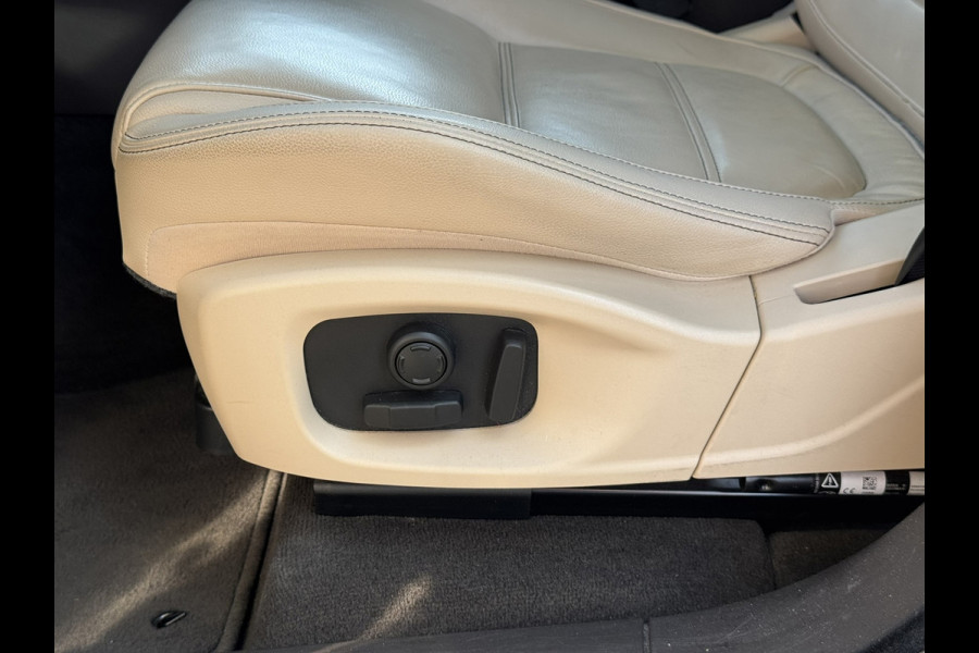 Jaguar F-Pace 2.0 Portfolio AWD 25t | Pano, Leder, Navi, Stoel+Stuurverw., Trekh., Carplay/Android | NAP | Dealeronderhouden |