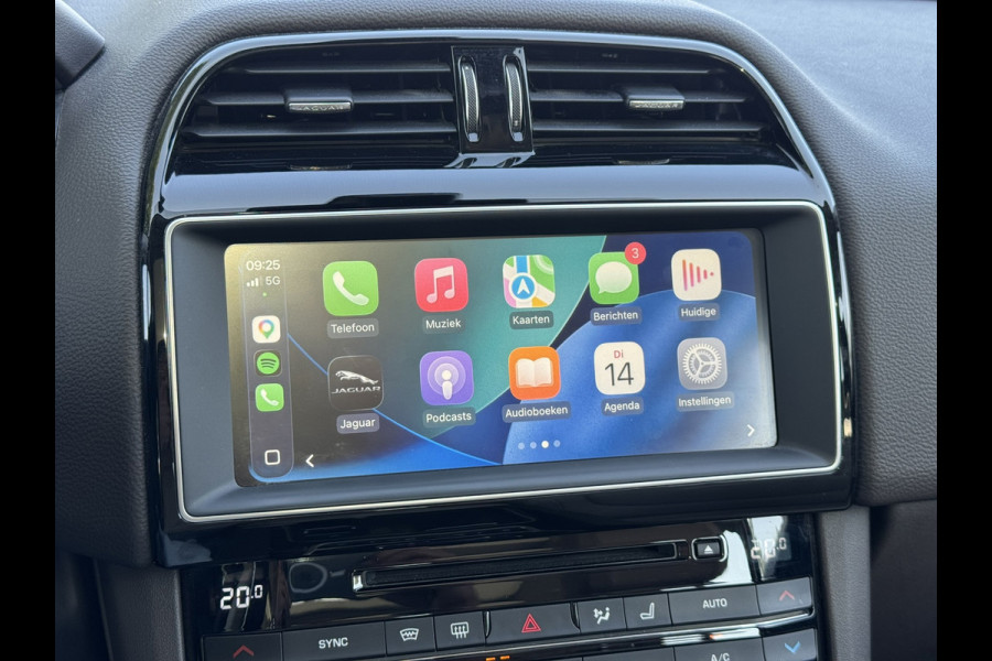 Jaguar F-Pace 2.0 Portfolio AWD 25t | Pano, Leder, Navi, Stoel+Stuurverw., Trekh., Carplay/Android | NAP | Dealeronderhouden |