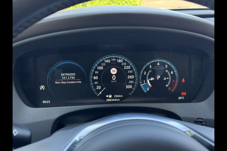 Jaguar F-Pace 2.0 Portfolio AWD 25t | Pano, Leder, Navi, Stoel+Stuurverw., Trekh., Carplay/Android | NAP | Dealeronderhouden |