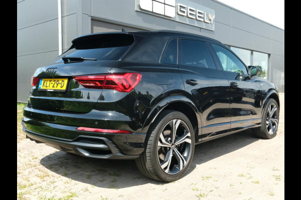 Audi Q3 45 TFSI e S edition 245 PK | Panoramadak | Sonos | Elektrische Klep | Camera | Alcantara bekleding | Stoelverwarming | Dodehoek Sensoren | 20 Inch |