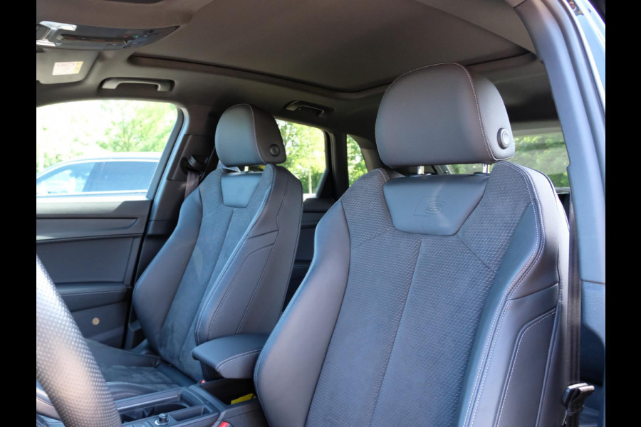 Audi Q3 45 TFSI e S edition 245 PK | Panoramadak | Sonos | Elektrische Klep | Camera | Alcantara bekleding | Stoelverwarming | Dodehoek Sensoren | 20 Inch |