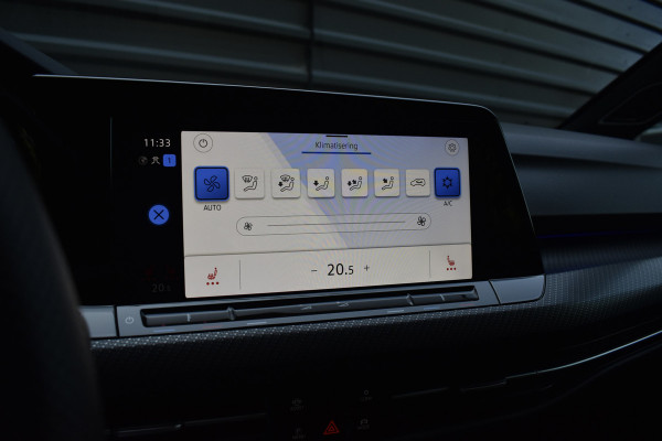 Volkswagen Golf 1.5 eTSI R-Line | Pano | Harman/Kardon | Matrix LED | ACC | Sfeerverlichting | Stuur + Stuurverwarming | Camera |