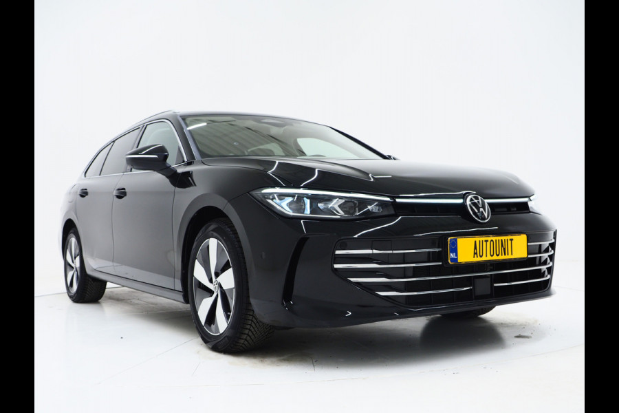 Volkswagen Passat Variant 1.5 eHybrid Elegance | 5 Jaar Garantie | Panoramadak | Leder | Trekhaak | Harman/Kardon | HUD | 360 | Sfeerlicht | Keyless
