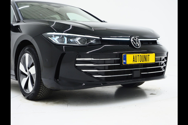 Volkswagen Passat Variant 1.5 eHybrid Elegance | 5 Jaar Garantie | Panoramadak | Leder | Trekhaak | Harman/Kardon | HUD | 360 | Sfeerlicht | Keyless