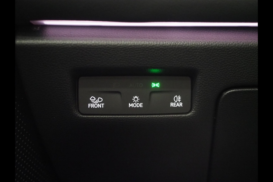 Volkswagen Passat Variant 1.5 eHybrid Elegance | 5 Jaar Garantie | Panoramadak | Leder | Trekhaak | Harman/Kardon | HUD | 360 | Sfeerlicht | Keyless