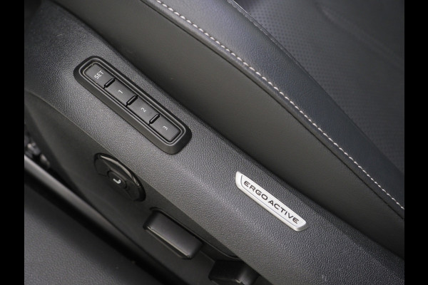 Volkswagen Passat Variant 1.5 eHybrid Elegance | 5 Jaar Garantie | Panoramadak | Leder | Trekhaak | Harman/Kardon | HUD | 360 | Sfeerlicht | Keyless
