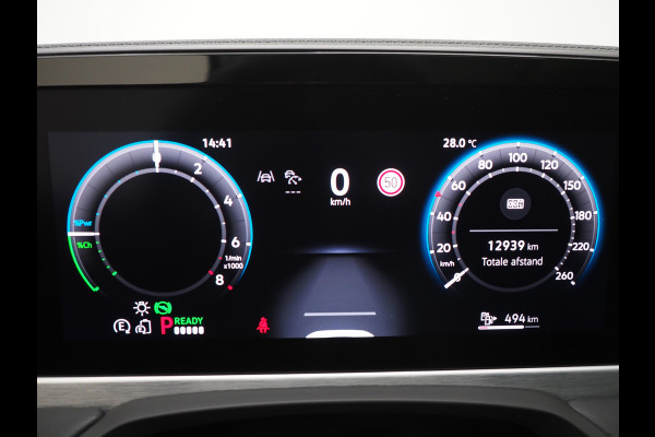 Volkswagen Passat Variant 1.5 eHybrid Elegance | 5 Jaar Garantie | Panoramadak | Leder | Trekhaak | Harman/Kardon | HUD | 360 | Sfeerlicht | Keyless
