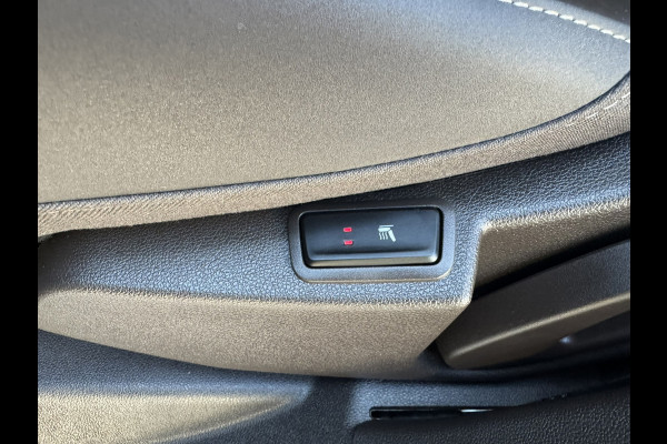 Renault Espace 1.8 TCe Initiale Paris 7p. Automaat Afn.Trekhaak Camera Navi Carplay Cruise PDC V+A Clima Sfeerverlichting