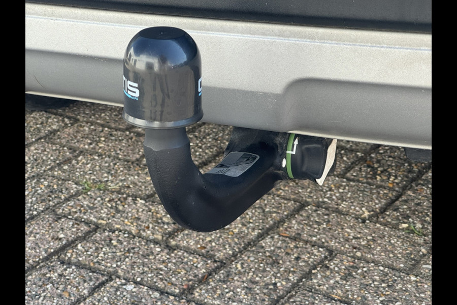 Renault Espace 1.8 TCe Initiale Paris 7p. Automaat Afn.Trekhaak Camera Navi Carplay Cruise PDC V+A Clima Sfeerverlichting