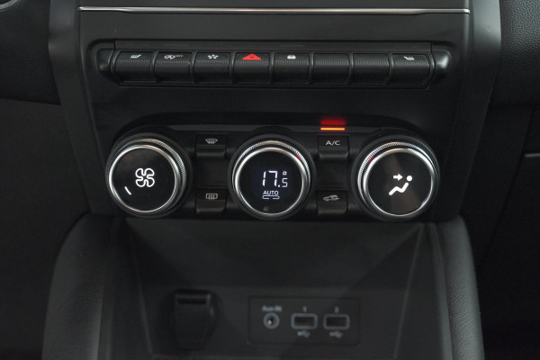 Renault Captur TCe 130 EDC Limited | Trekhaak | Adaptieve Cruise Control | Dodehoekdetectie | Camera
