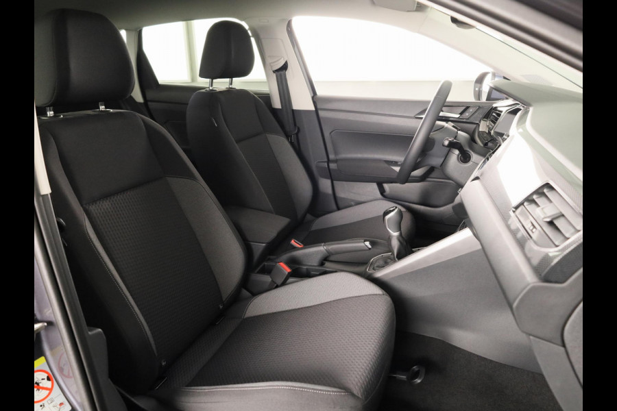 Volkswagen Taigo Life Edition 1.0 95 pk 5 versn. Hand | Climatronic | Trekhaak | Stoelverwarming | Camera |