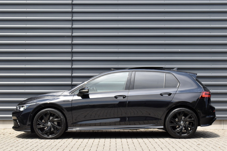 Volkswagen Golf 1.5 eTSI R-Line | Pano | Harman/Kardon | Matrix LED | ACC | Sfeerverlichting | Stuur + Stuurverwarming | Camera |