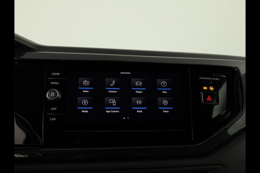 Volkswagen Taigo Life Edition 1.0 95 pk 5 versn. Hand | Climatronic | Trekhaak | Stoelverwarming | Camera |
