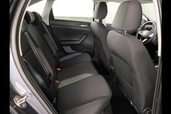 Volkswagen Taigo Life Edition 1.0 95 pk 5 versn. Hand | Climatronic | Trekhaak | Stoelverwarming | Camera |