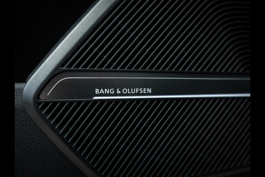 Audi Q5 50 TFSI e S edition Competition | Luchtvering | Bang & Olufsen | Head-up Display | 360° Camera |