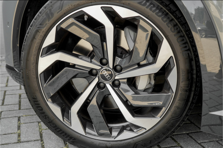 Audi Q8 e-tron 55 Quattro Advanced 115 kWh Pano ACC B&O 21"