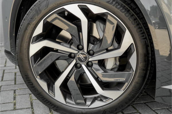 Audi Q8 e-tron 55 Quattro Advanced 115 kWh Pano ACC B&O 21"