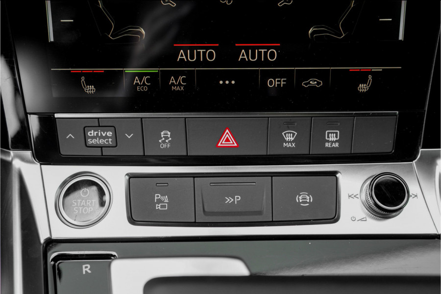 Audi Q8 e-tron 55 Quattro Advanced 115 kWh Pano ACC B&O 21"