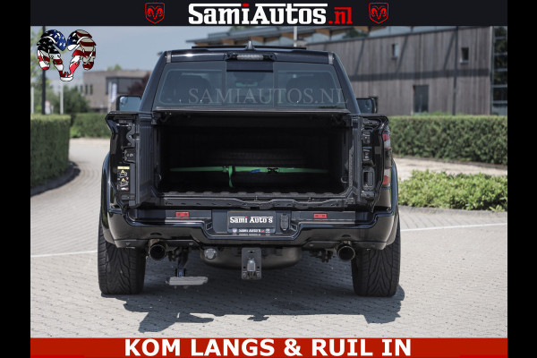 Dodge Ram LIMITED HULK | 5.7 V8 402PK HEMI | RAM VOL | HUD | LUCHTVERING | PANO | MWK KLEP | DC | 5 PERS | CREW CAB | DUBBELE CABINE | GRIJSKENETEKN | MEEST COMFORTABELE BEDRIJFSAUTO | | De specialist in Amerikaanse pick‑ups in Nederland en Europa.