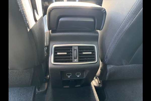 Renault Mégane Estate 1.3 TCe Intens AUTOMAAT HEAD-UP DISPLAY TREKHAAK LMV CRUISE CONTROL CAMERA