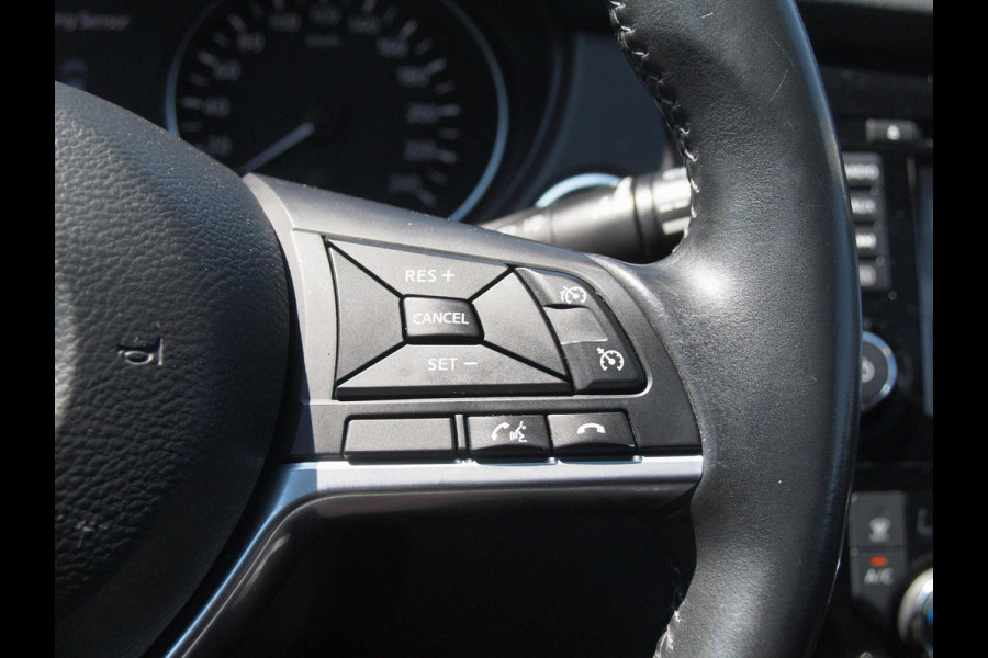 Nissan QASHQAI 1.2 N-Connecta | 360 Camera | Trekhaak | Panoramadak | Cruise Control | Navi | NL-Auto |