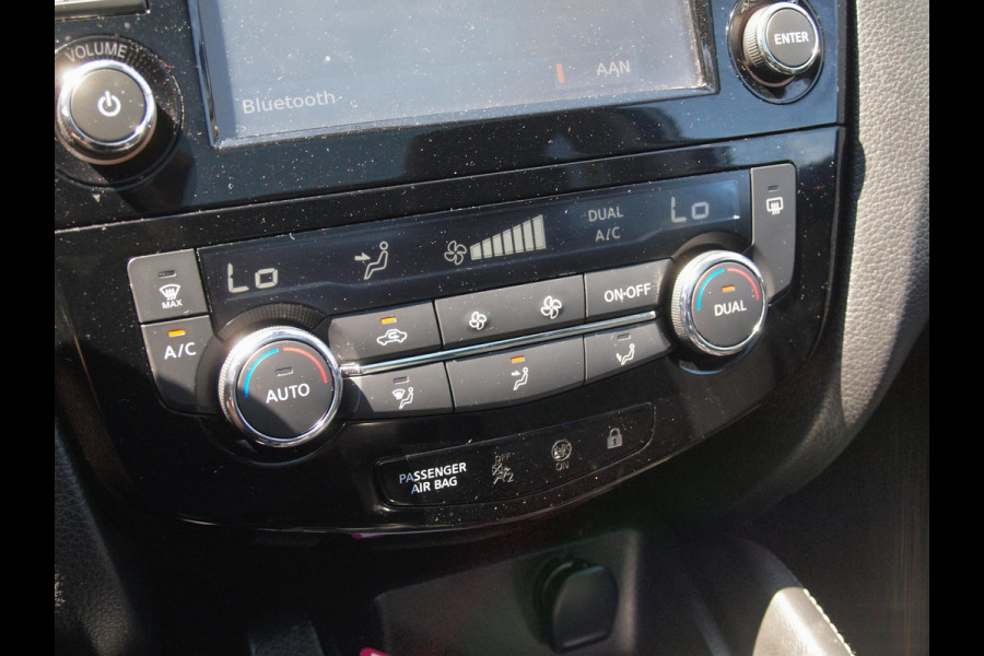 Nissan QASHQAI 1.2 N-Connecta | 360 Camera | Trekhaak | Panoramadak | Cruise Control | Navi | NL-Auto |