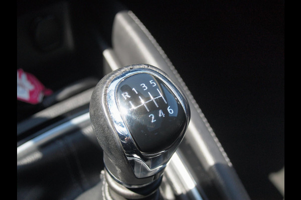Nissan QASHQAI 1.2 N-Connecta | 360 Camera | Trekhaak | Panoramadak | Cruise Control | Navi | NL-Auto |