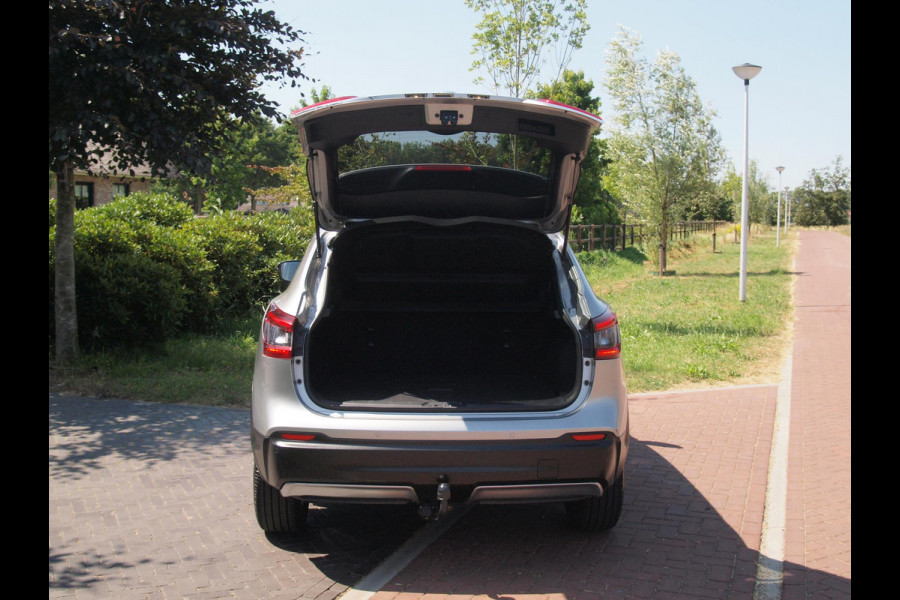 Nissan QASHQAI 1.2 N-Connecta | 360 Camera | Trekhaak | Panoramadak | Cruise Control | Navi | NL-Auto |