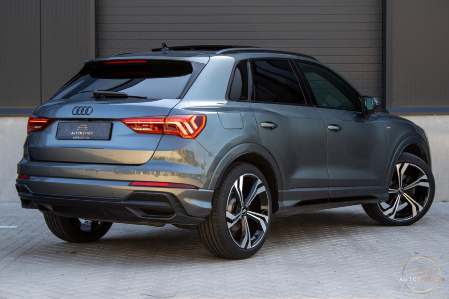 Audi Q3 35 TFSI S Line PANO CAMERA ELEKTRISCHE STOELEN SFEER PARKEERASSISTENT