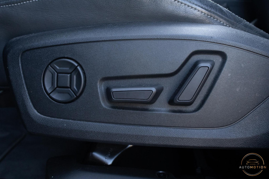 Audi Q3 35 TFSI S Line PANO CAMERA ELEKTRISCHE STOELEN SFEER PARKEERASSISTENT