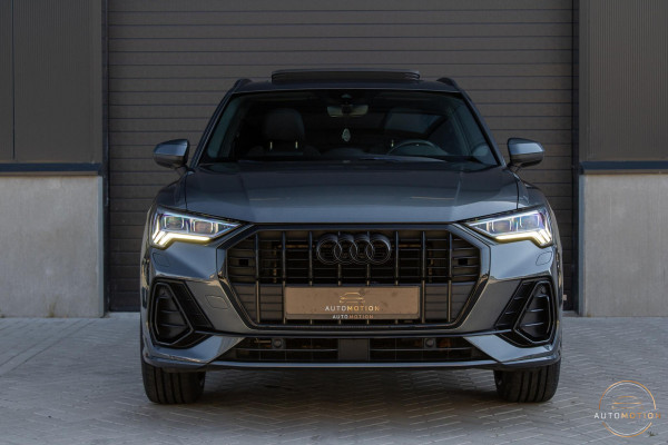 Audi Q3 35 TFSI S Line PANO CAMERA ELEKTRISCHE STOELEN SFEER PARKEERASSISTENT