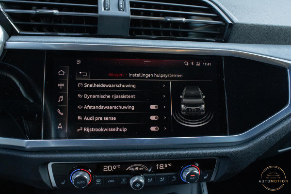 Audi Q3 35 TFSI S Line PANO CAMERA ELEKTRISCHE STOELEN SFEER PARKEERASSISTENT