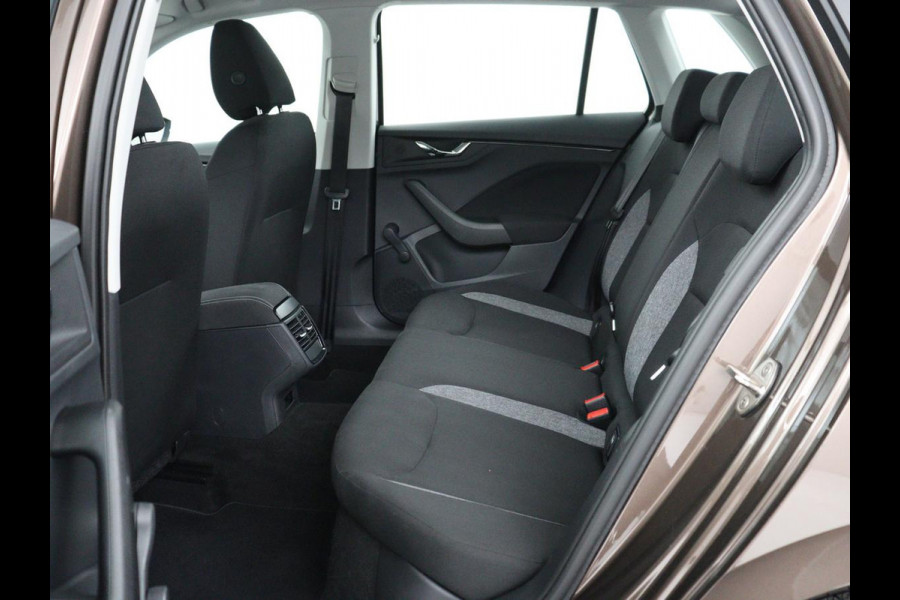 Škoda Kamiq 1.0 TSI Active | Camera | Cruise control | Bluetooth | Carplay | DAB+ | Airco | Full LED