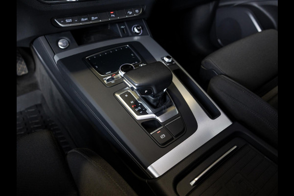 Audi Q5 2.0 TFSI quattro Sport S-Line / 252pk / Apple carplay / Stoelverwarming / Adaptieve cruise control /