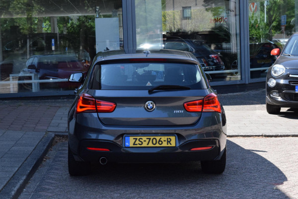BMW 1-serie 118i M Sport Edition|Dak|Carplay|Leer|Dealero.h.