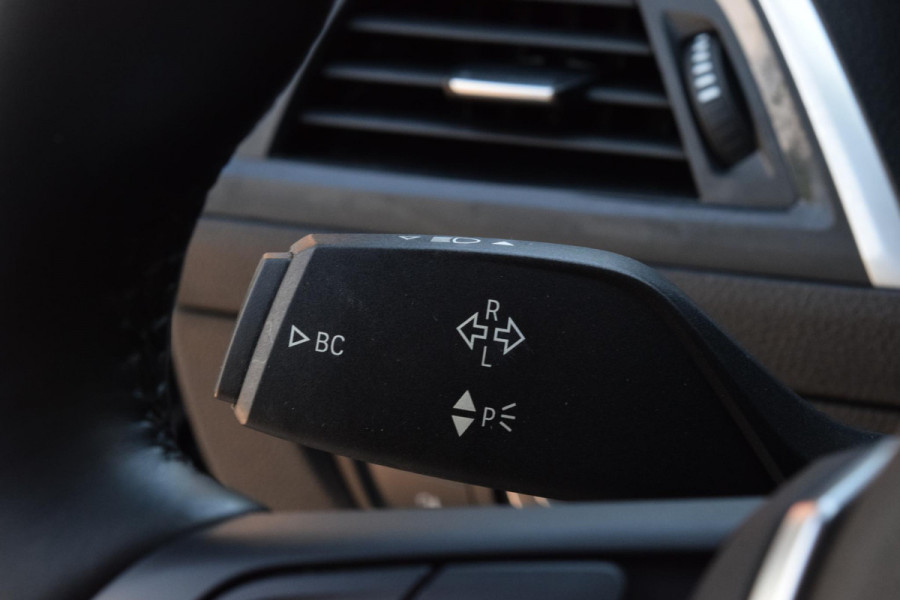 BMW 1-serie 118i M Sport Edition|Dak|Carplay|Leer|Dealero.h.