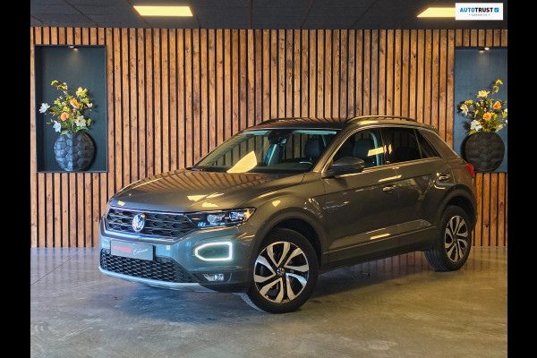 Volkswagen T-Roc 1.5 TSI Sport l DSG l Led l Carplay l Camera l Virtual