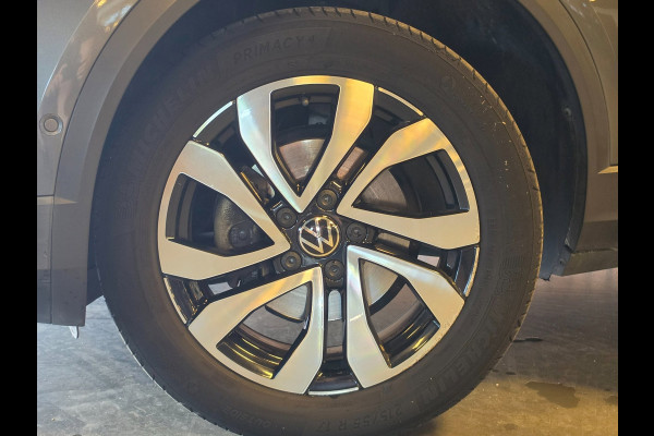 Volkswagen T-Roc 1.5 TSI Sport l DSG l Led l Carplay l Camera l Virtual
