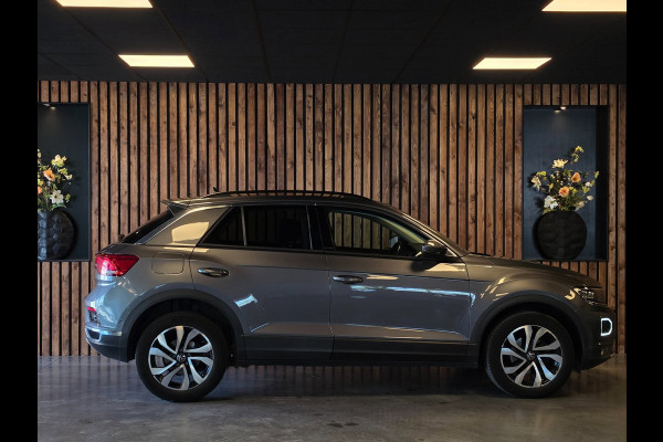 Volkswagen T-Roc 1.5 TSI Sport l DSG l Led l Carplay l Camera l Virtual