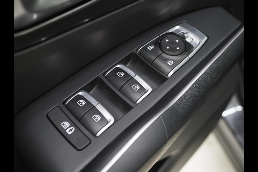 Kia Sorento 1.6 T-GDI Plug-in Hybrid 4WD 7p. | Trekhaak | Camera | Adaptive Cruise | Keyless | Virtual | DAB | Carplay