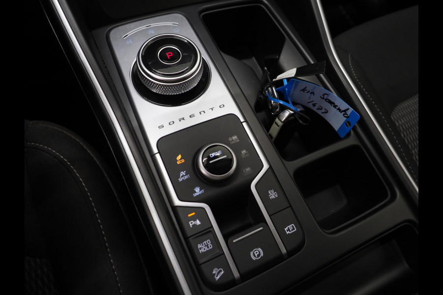 Kia Sorento 1.6 T-GDI Plug-in Hybrid 4WD 7p. | Trekhaak | Camera | Adaptive Cruise | Keyless | Virtual | DAB | Carplay